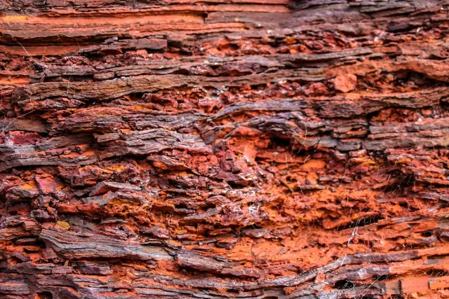 Iron-Rich Rocks in Western Australia Can Produce Virtually Unlimited Clean Energy